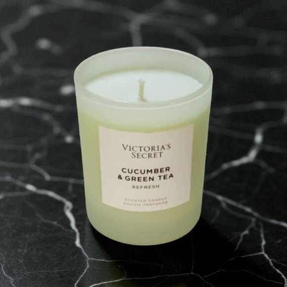 🆕Victoria’s Secret Cucumber & Green Tea Single Wick Candle - Picture 1 of 4